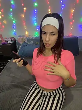 Snapshot of Jesicamartinezok chatting on May 26, 2026, 4:32 am Jesicamartinezok online show from May 26, 2026, 4:32 am