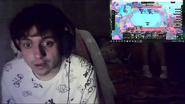 Snapshot of OnlyGrace chatting on November 24, 2025, 8:36 am OnlyGrace online show from November 24, 2025, 8:36 am