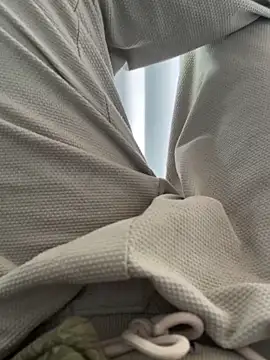 NoddingScorpion online show from April 21, 2026, 4:41 am