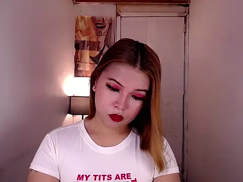 Snapshot of adorabletsforyouxx chatting on September 17, 2025, 3:47 pm adorabletsforyouxx online show from September 17, 2025, 3:47 pm