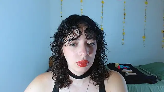 sajecrismaa online show from February 12, 2026, 8:30 pm