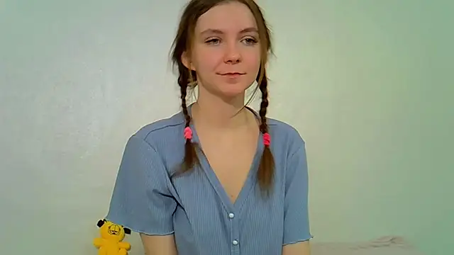 Snapshot of Little_L1ss chatting on November 29, 2025, 3:17 am Little L1ss online show from November 29, 2025, 3:17 am