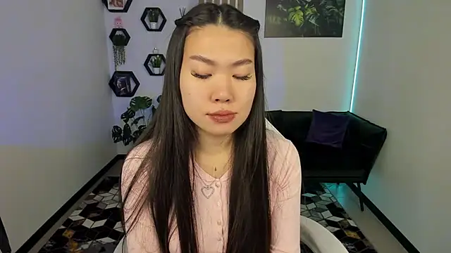 LunaPurrr online show from November 27, 2025, 1:28 am