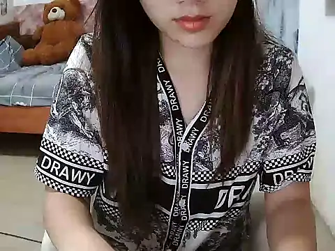 Linda-24 online show from October 31, 2025, 5:09 pm