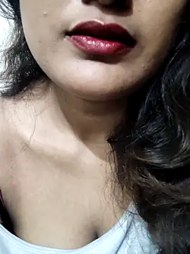 Snapshot of Cute_pinkii chatting on October 25, 2025, 8:09 pm Cute pinkii online show from October 25, 2025, 8:09 pm