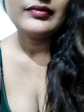 Snapshot of Cute_pinkii chatting on October 22, 2025, 8:19 pm Cute pinkii online show from October 22, 2025, 8:19 pm