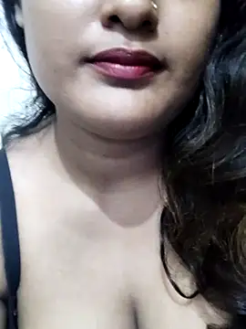 Snapshot of Cute_pinkii chatting on October 23, 2025, 8:18 pm Cute pinkii online show from October 23, 2025, 8:18 pm