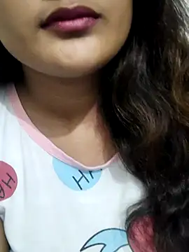 Snapshot of Cute_pinkii chatting on December 16, 2025, 7:29 pm Cute pinkii online show from December 16, 2025, 7:29 pm