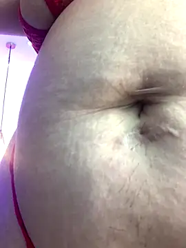 Snapshot of Velveet_x chatting on November 3, 2025, 12:42 pm Velveet x online show from November 3, 2025, 12:42 pm