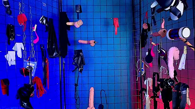 Snapshot of MrEbonybdsm chatting on November 13, 2025, 4:11 pm MrEbonybdsm online show from November 13, 2025, 4:11 pm