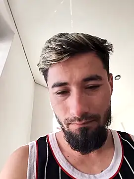 Snapshot of Negrila25 chatting on February 15, 2026, 10:36 am Negrila25 online show from February 15, 2026, 10:36 am