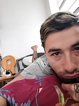 Snapshot of Negrila25 chatting on February 12, 2026, 11:43 am Negrila25 online show from February 12, 2026, 11:43 am