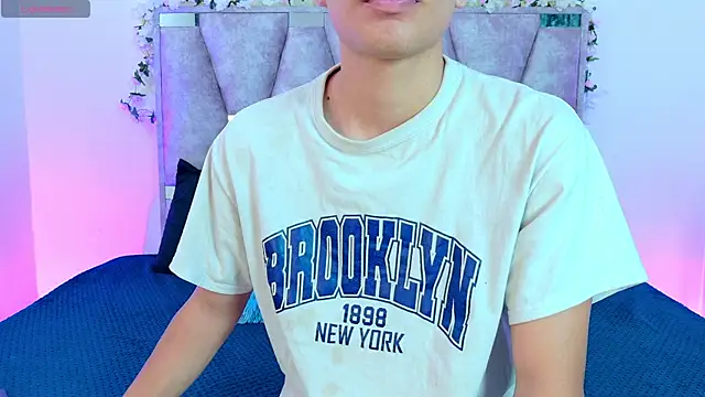 Snapshot of lana_and_liam_ chatting on April 4, 2026, 10:22 am lana and liam online show from April 4, 2026, 10:22 am