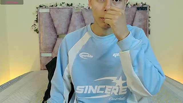 lana and liam  online show from October 28, 2025, 10:25 am