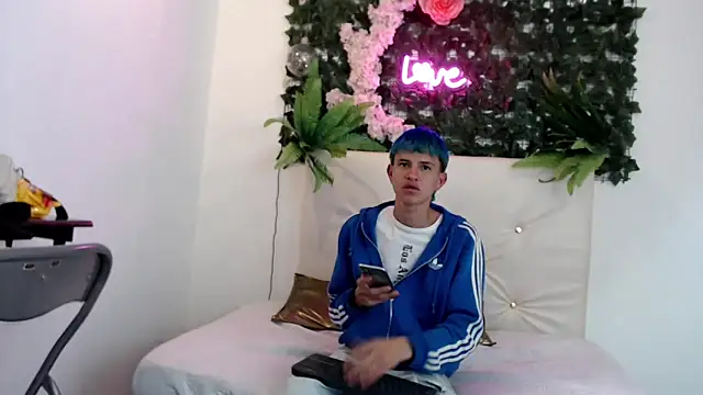 Snapshot of iam_lukas__ chatting on September 25, 2025, 2:06 am iam lukas online show from September 25, 2025, 2:06 am