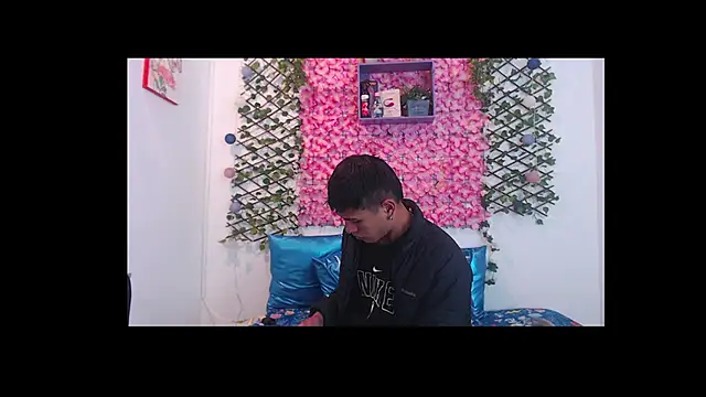 Snapshot of iam_lukas__ chatting on September 20, 2025, 12:54 pm iam lukas online show from September 20, 2025, 12:54 pm