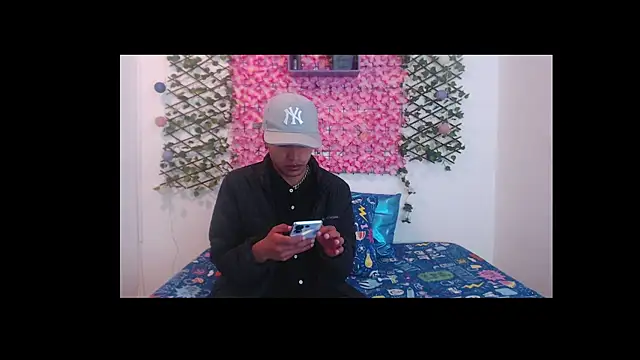 Snapshot of iam_lukas__ chatting on September 18, 2025, 11:46 am iam lukas online show from September 18, 2025, 11:46 am