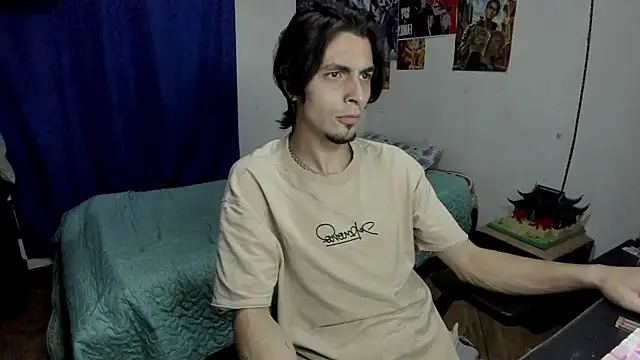 Snapshot of golden_ryyan chatting on May 6, 2026, 4:27 am golden ryyan online show from May 6, 2026, 4:27 am