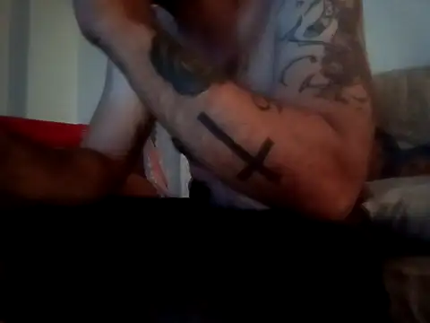 Snapshot of Feistysausage chatting on October 1, 2025, 9:07 pm Feistysausage online show from October 1, 2025, 9:07 pm