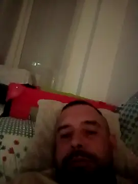 Snapshot of Feistysausage chatting on September 20, 2025, 9:42 pm Feistysausage online show from September 20, 2025, 9:42 pm