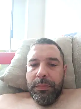 Snapshot of Feistysausage chatting on October 12, 2025, 3:35 pm Feistysausage online show from October 12, 2025, 3:35 pm