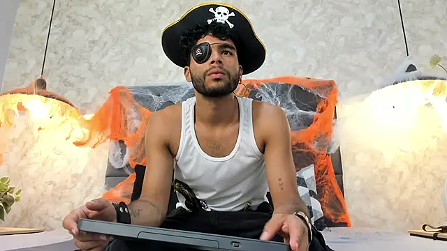 Snapshot of RaphaelDufort chatting on October 27, 2025, 11:49 pm RaphaelDufort online show from October 27, 2025, 11:49 pm