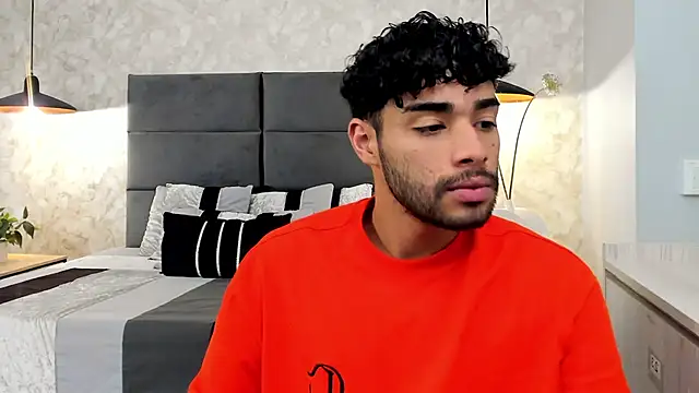 Snapshot of RaphaelDufort chatting on November 15, 2025, 9:41 pm RaphaelDufort online show from November 15, 2025, 9:41 pm