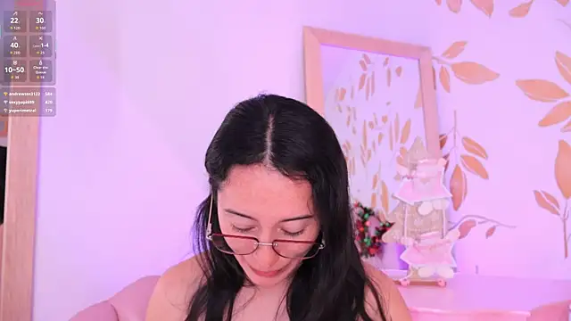 Snapshot of Ginevra_esposito chatting on December 19, 2025, 12:40 pm Ginevra esposito online show from December 19, 2025, 12:40 pm