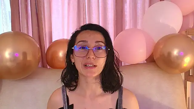 Snapshot of Ginevra_esposito chatting on April 13, 2026, 1:15 pm Ginevra esposito online show from April 13, 2026, 1:15 pm