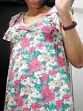 Snapshot of Emily_de_Carla chatting on February 12, 2026, 7:30 am Emily de Carla online show from February 12, 2026, 7:30 am