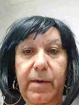 Snapshot of Emily_de_Carla chatting on April 23, 2026, 6:20 am Emily de Carla online show from April 23, 2026, 6:20 am