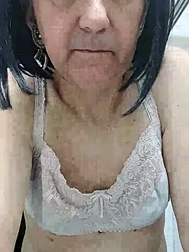 Snapshot of Emily_de_Carla chatting on December 19, 2025, 7:44 am Emily de Carla online show from December 19, 2025, 7:44 am