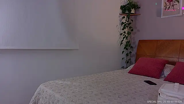 Snapshot of sarah_rayy chatting on September 15, 2025, 11:16 pm sarah rayy online show from September 15, 2025, 11:16 pm