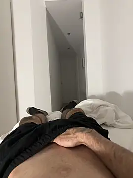 marc944 online show from December 3, 2025, 5:23 pm