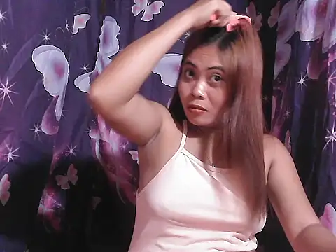 Snapshot of Hot_Samantha4u chatting on May 16, 2026, 9:52 am Hot Samantha4u online show from May 16, 2026, 9:52 am