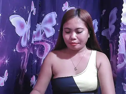 Snapshot of Hot_Samantha4u chatting on April 4, 2026, 7:53 pm Hot Samantha4u online show from April 4, 2026, 7:53 pm