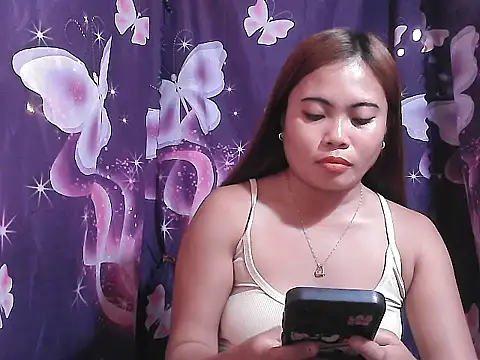 Snapshot of Hot_Samantha4u chatting on April 13, 2026, 10:58 pm Hot Samantha4u online show from April 13, 2026, 10:58 pm