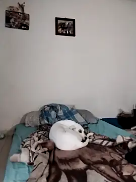 Raven Rouge  online show from April 11, 2026, 5:27 pm