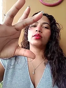 Vikyvoyeur online show from March 7, 2026, 9:42 pm