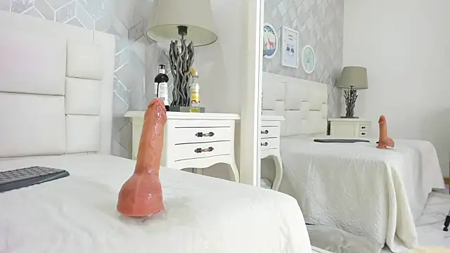 Snapshot of naia_cox chatting on March 27, 2026, 8:26 am naia cox online show from March 27, 2026, 8:26 am