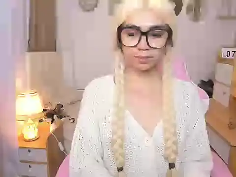 Snapshot of joyfulmartinaa chatting on November 7, 2025, 11:15 am joyfulmartinaa online show from November 7, 2025, 11:15 am