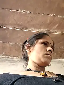 Hot-ilaiy online show from November 27, 2025, 8:59 am