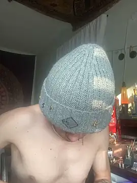 Snapshot of XanderOzzz chatting on September 11, 2025, 10:21 pm XanderOzzz online show from September 11, 2025, 10:21 pm