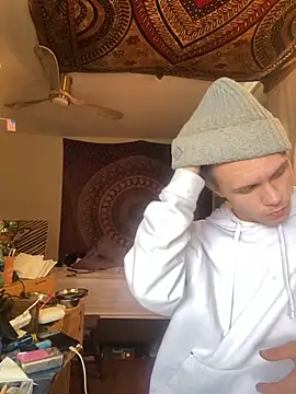 Snapshot of XanderOzzz chatting on November 1, 2025, 4:12 pm XanderOzzz online show from November 1, 2025, 4:12 pm