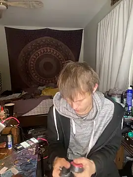 Snapshot of XanderOzzz chatting on December 3, 2025, 2:16 pm XanderOzzz online show from December 3, 2025, 2:16 pm