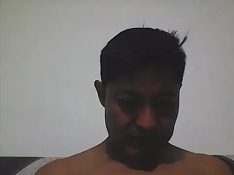 XaviGomez-87 online show from September 29, 2025, 4:08 am