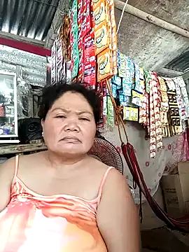 Snapshot of Mari_fvcks chatting on October 15, 2025, 4:22 am Mari fvcks online show from October 15, 2025, 4:22 am