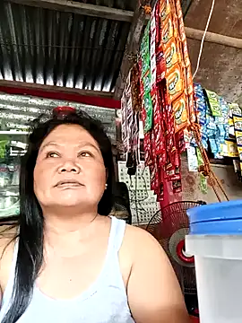 Snapshot of Mari_fvcks chatting on October 18, 2025, 2:46 am Mari fvcks online show from October 18, 2025, 2:46 am