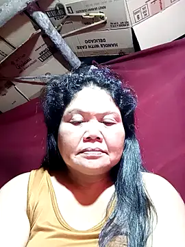 Snapshot of Mari_fvcks chatting on November 24, 2025, 5:18 am Mari fvcks online show from November 24, 2025, 5:18 am