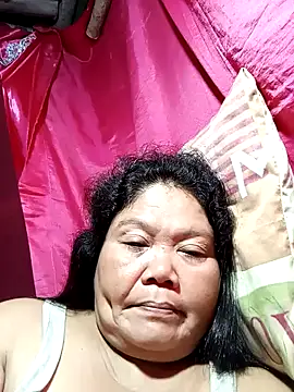 Snapshot of Mari_fvcks chatting on November 16, 2025, 5:17 pm Mari fvcks online show from November 16, 2025, 5:17 pm